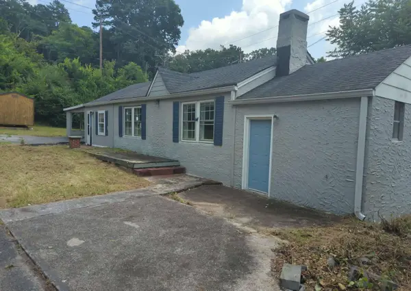 411 E Gordon Avenue, Rossville, GA 30741