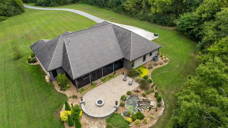 230 W Nickajack Road, Ringgold, GA 30736 - #3