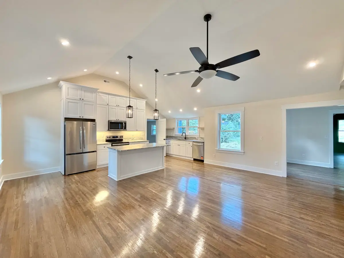 1802 Tombras Avenue, Chattanooga, TN 37412 - #1