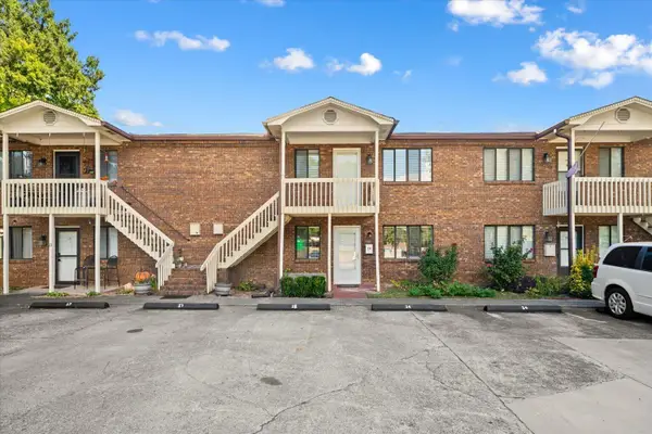 303 Crystal Place #Apt 14, Dalton, GA 30720