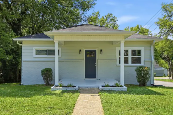 2217 N Chamberlain Avenue, Chattanooga, TN 37406