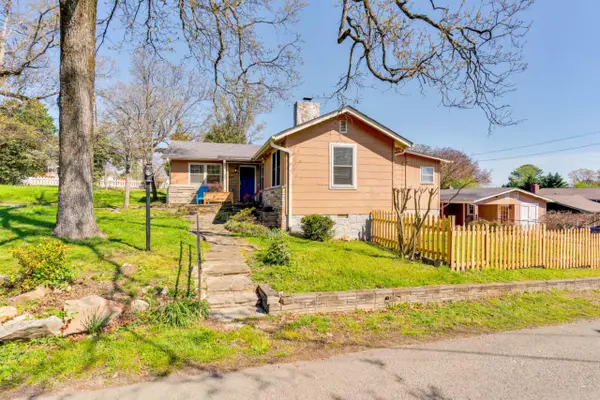 1008 S Crest Road, Rossville, GA 30741