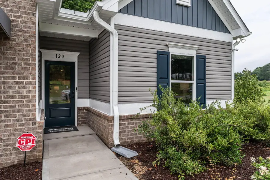 8215 Harbour Chase Lp, Ooltewah, TN 37363 - #2