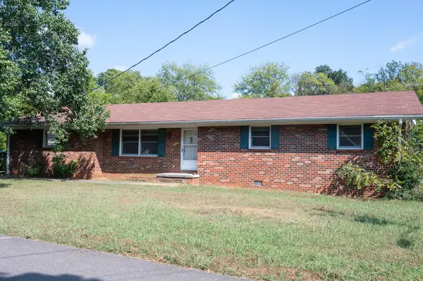 1215 Blount Avenue Sw, Cleveland, TN 37311
