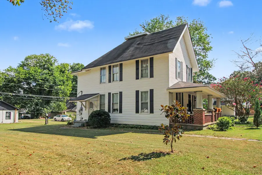 207 Magnolia Avenue, South Pittsburg, TN 37380 - #3