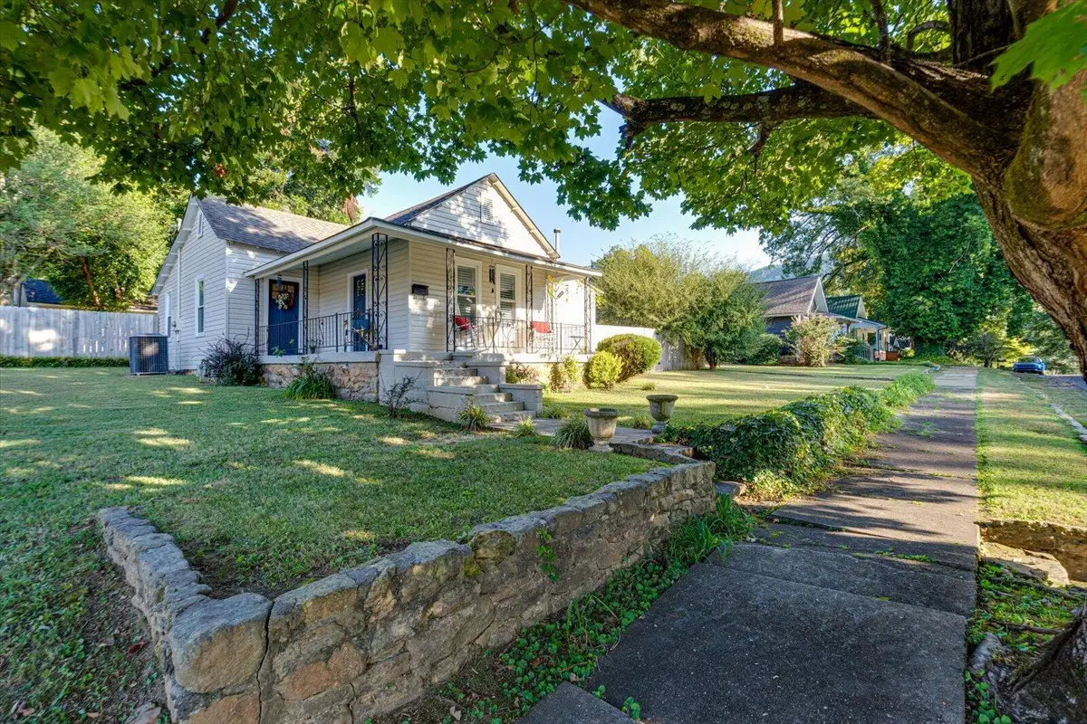 318 Locust Avenue, South Pittsburg, TN 37380 - #1