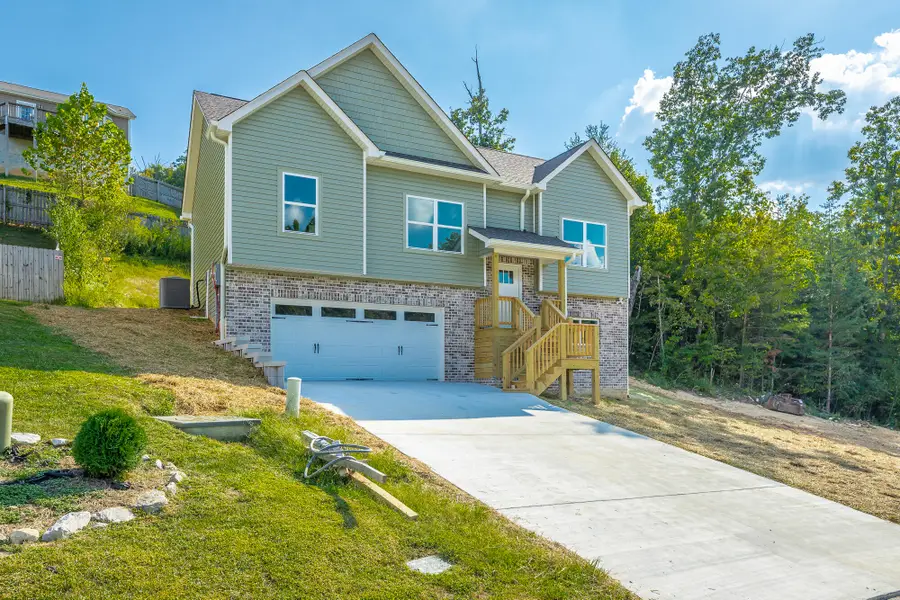 1710 Short Leaf Lane, Soddy Daisy, TN 37379 - #2