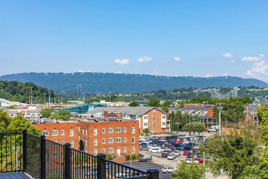 357 E 4th Street, Chattanooga, TN 37403 - #2
