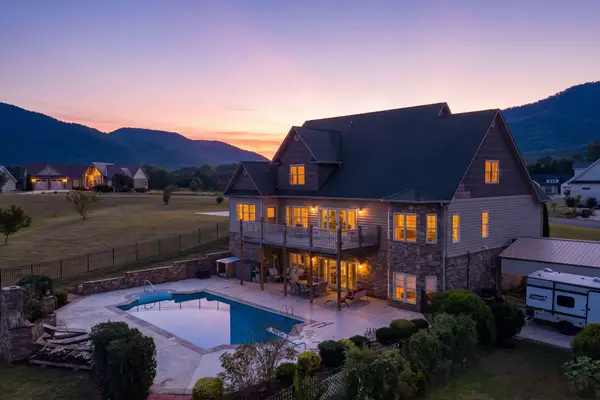 121 Waterstone Drive, Benton, TN 37307