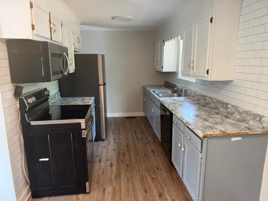 703 Howard Street, Athens, TN 37303 - #3