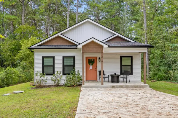 210 Neal Drive, Rossville, GA 30741