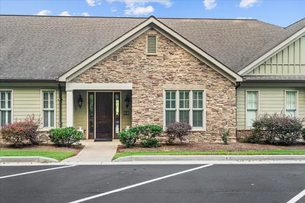 347 Ivey Gate Ridge #Ste 4, Dalton, GA 30720