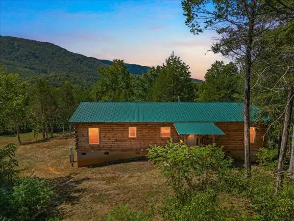 239 County Road 468 Road, Englewood, TN 37329