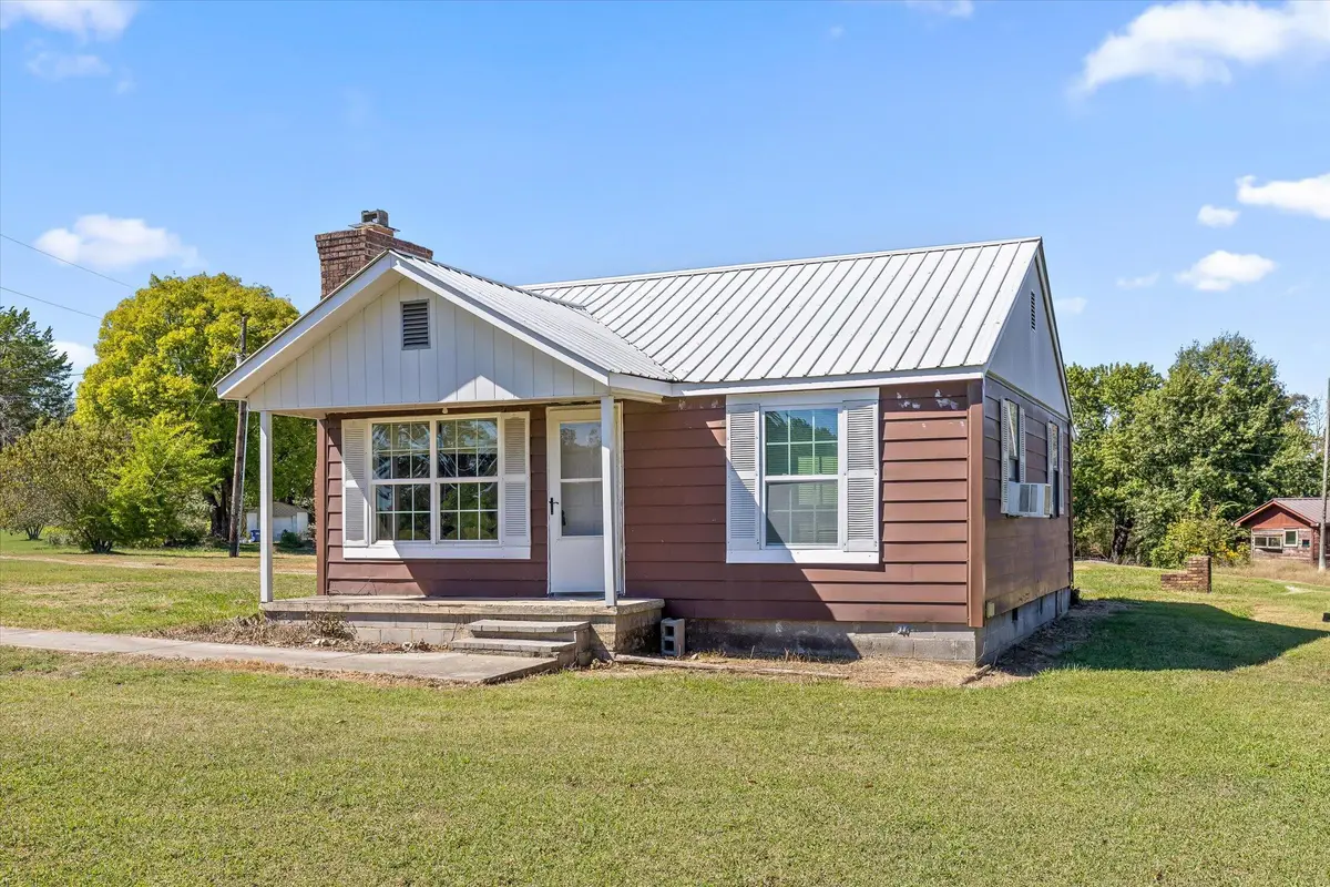 7038 Alabama Highway 75, Ider, AL 35981 - #1
