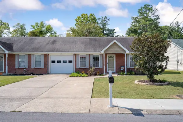 678 Flagstone Drive, Rossville, GA 30741