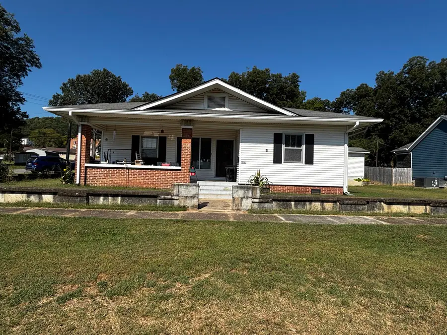 1018 Elm Avenue, South Pittsburg, TN 37380 - #3