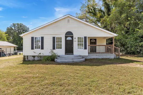 3206 Dyer Street, Chattanooga, TN 37411