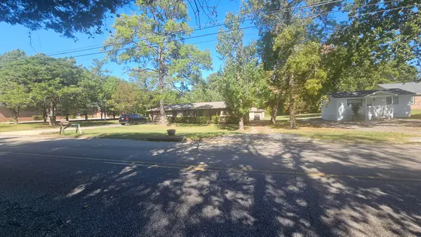 7465 &7467 Pinewood Drive, Chattanooga, TN 37421