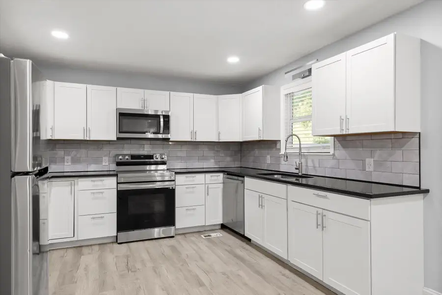 405 Dempsey Lane, Rossville, GA 30741 - #3