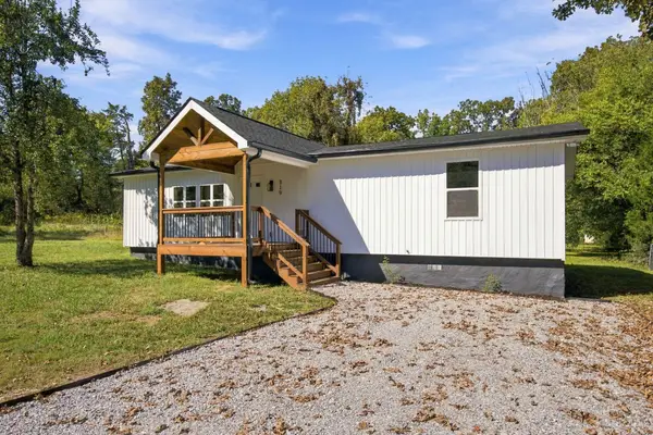 319 Farmland Drive, Rossville, GA 30741