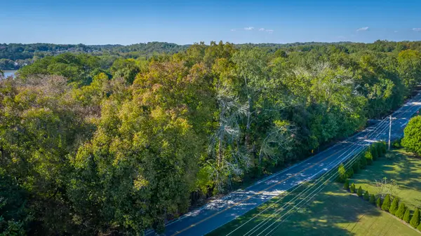 8401 Snow Hill Road, Ooltewah, TN 37363
