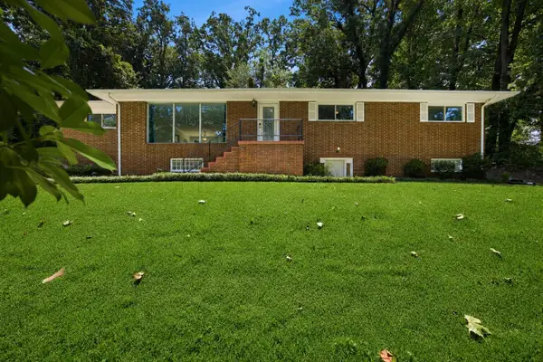 610 W Shadowlawn Drive, Chattanooga, TN 37404