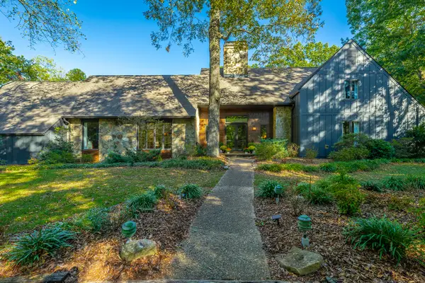 4206 Ivory Avenue, Signal Mountain, TN 37377