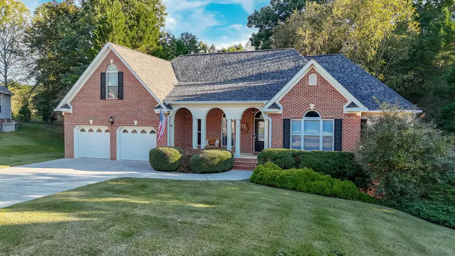 826 Brooke Stone Drive, Soddy Daisy, TN 37379 - #2