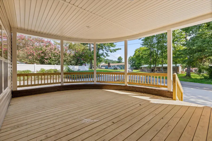 142 Oakwood Drive, Soddy Daisy, TN 37379 - #2