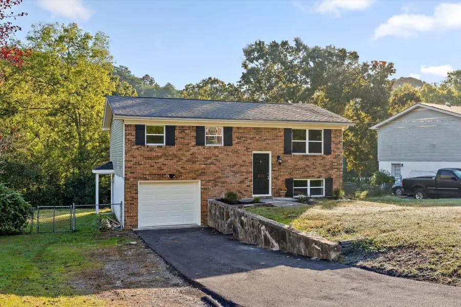433 Sevier Street, Hixson, TN 37343 - #2