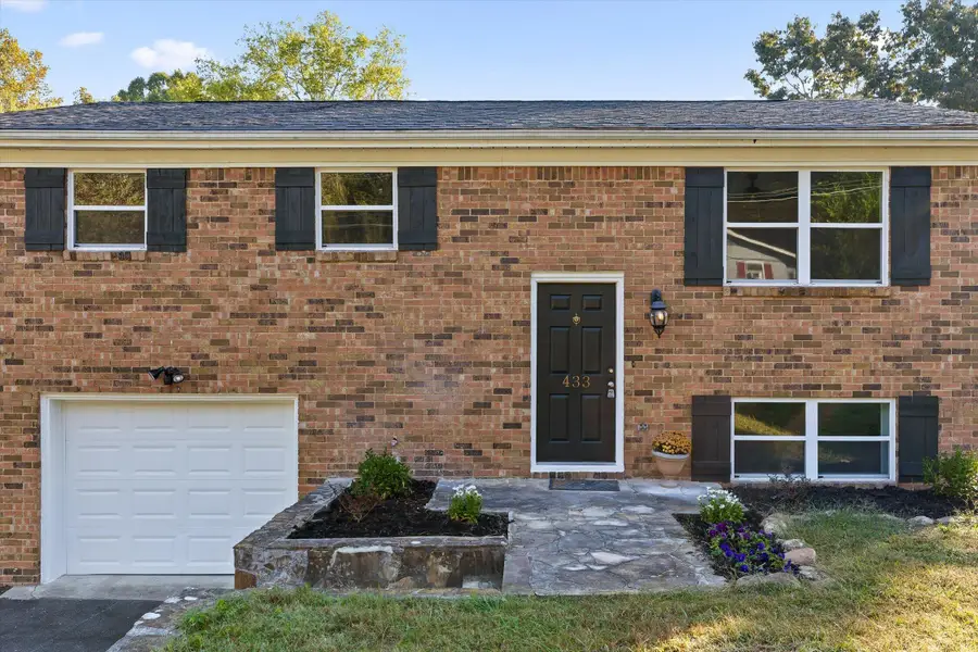 433 Sevier Street, Hixson, TN 37343 - #3