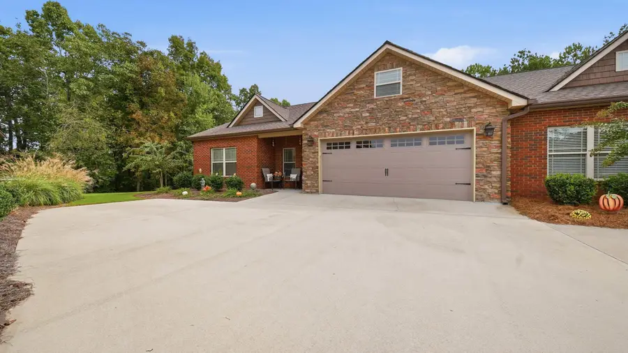 325 Garden Terrace, Ringgold, GA 30736 - #2