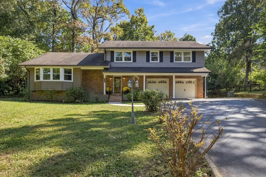 316 Arrow Drive, Signal Mountain, TN 37377 - #2