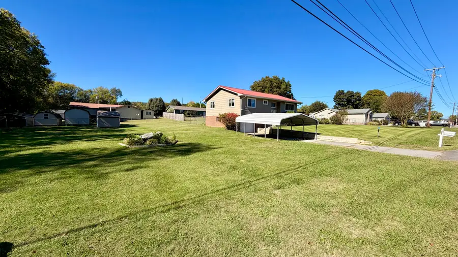 825 Oak Street, Dayton, TN 37321 - #2