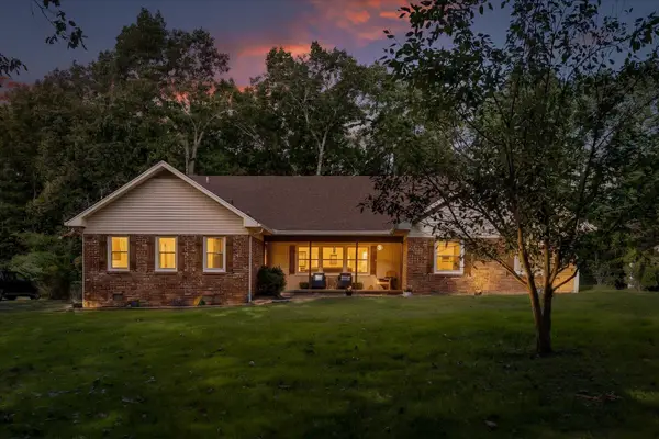 1008 Crown Point Road W, Signal Mountain, TN 37377