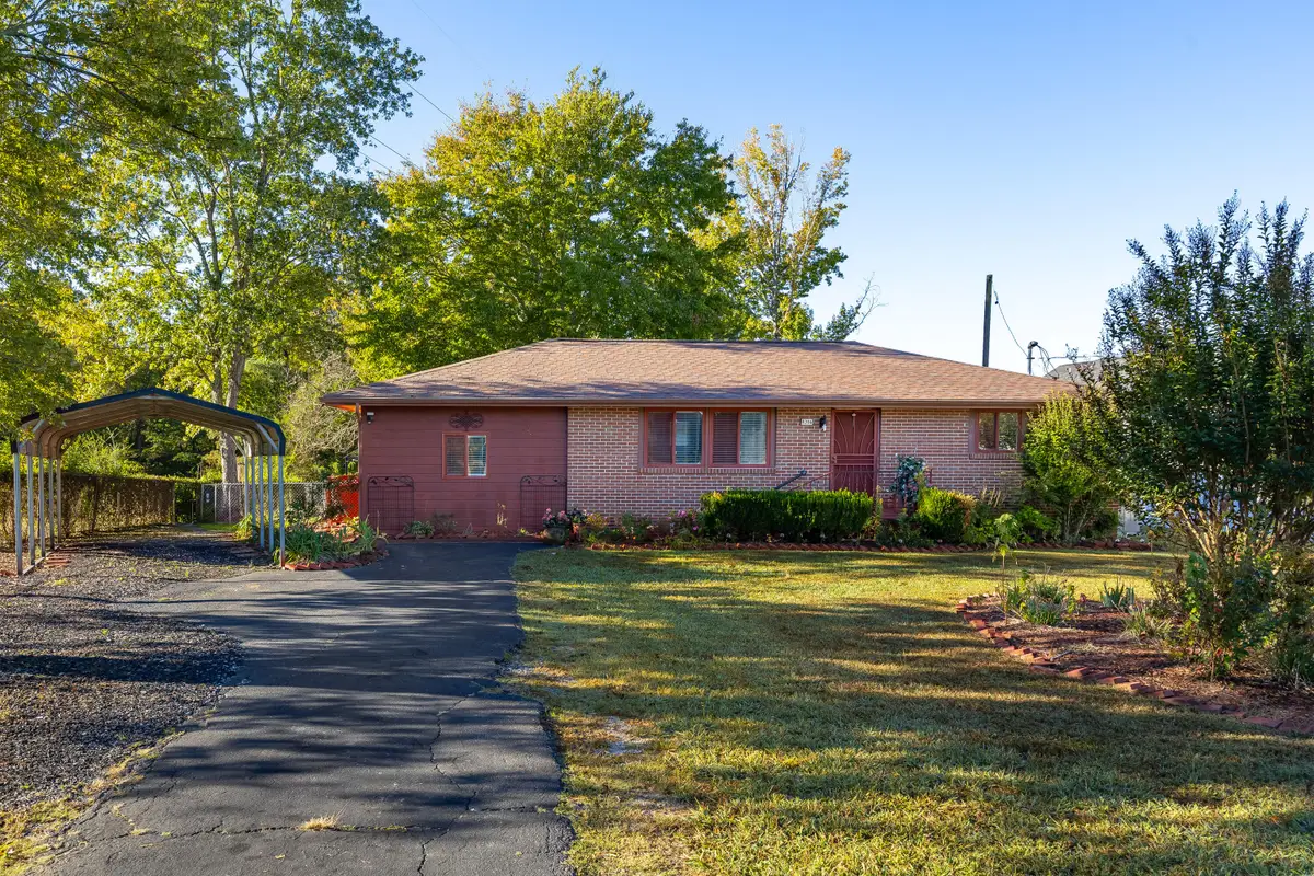 8206 Shallowford Road, Chattanooga, TN 37421 - #1