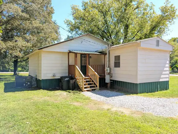 110 Aqua Street, Graysville, TN 37338