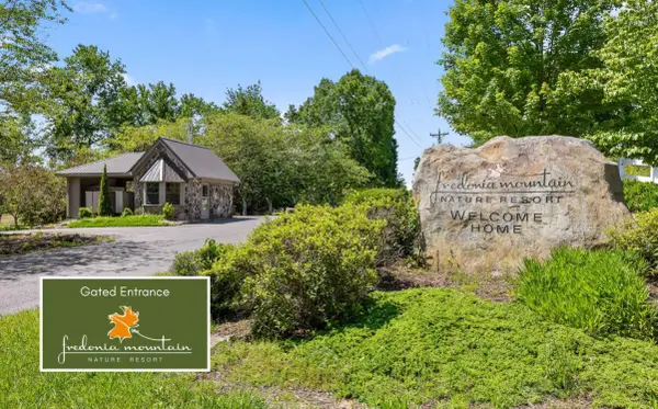 100 N Roaring Creek Drive, Dunlap, TN 37327