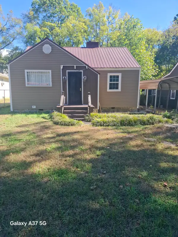 1110 Wheeler, Chattanooga, TN 37406