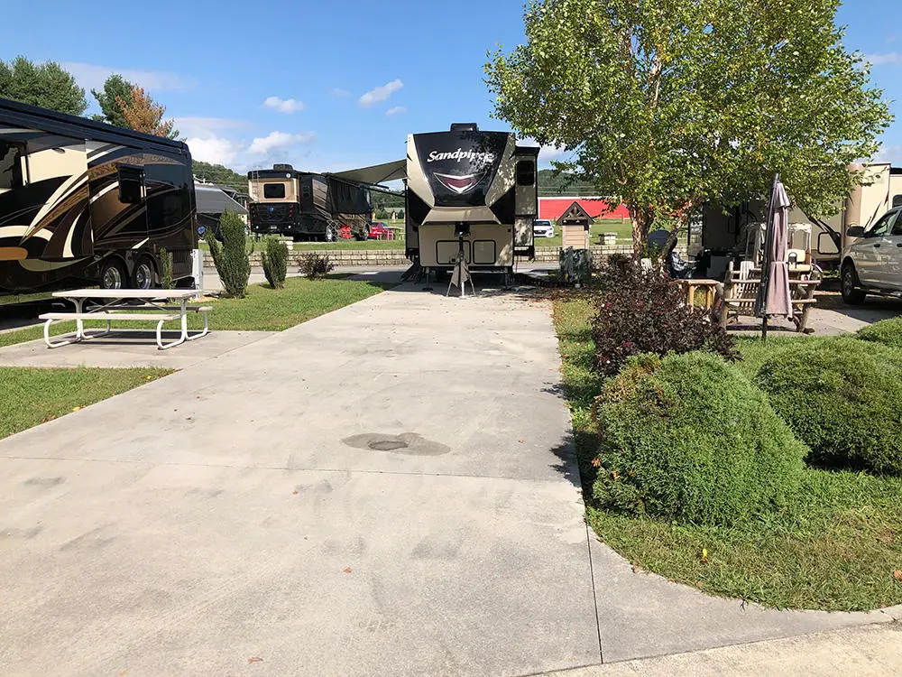 Pumpkin Path Way, Sevierville, TN 37862 - #1