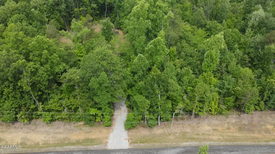 592 Cumberland Cove Rd, Monterey, TN 38574 - Image #2