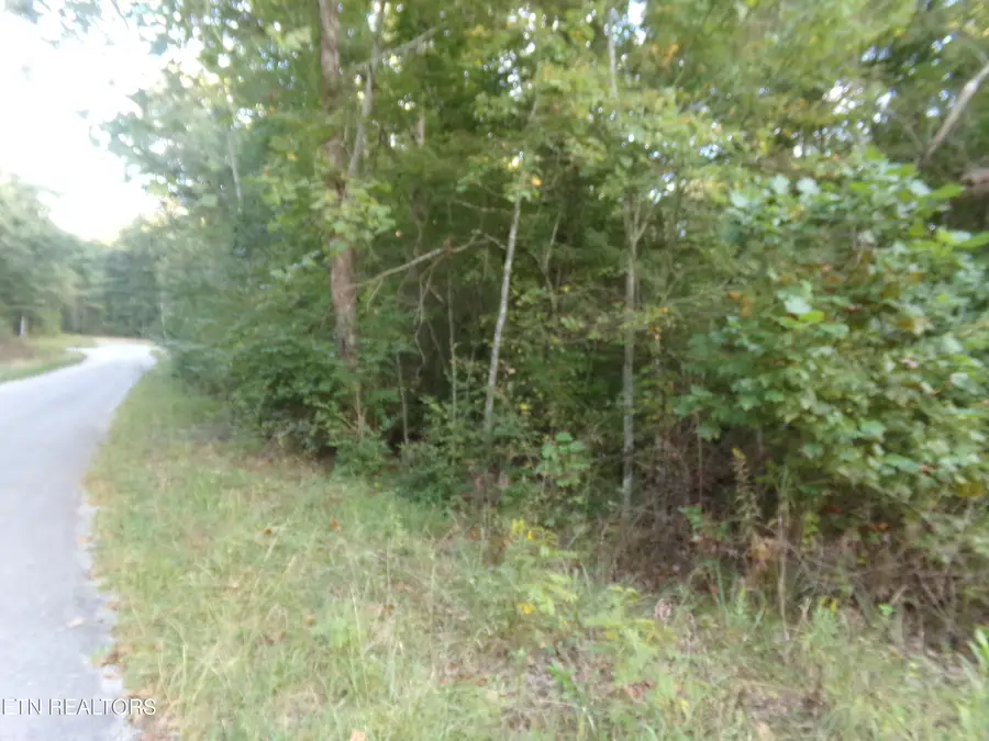 9304 Hondo Drive, Crossville, TN 38572 - Image #3