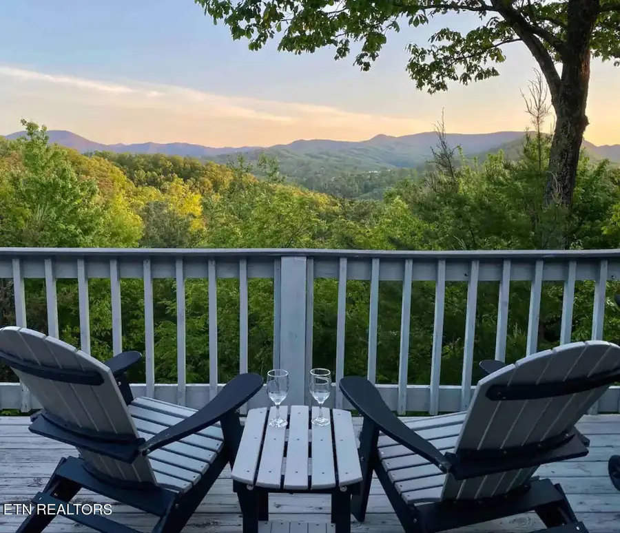 550 Sassafras Tr, Pigeon Forge, TN 37876 - Image #3