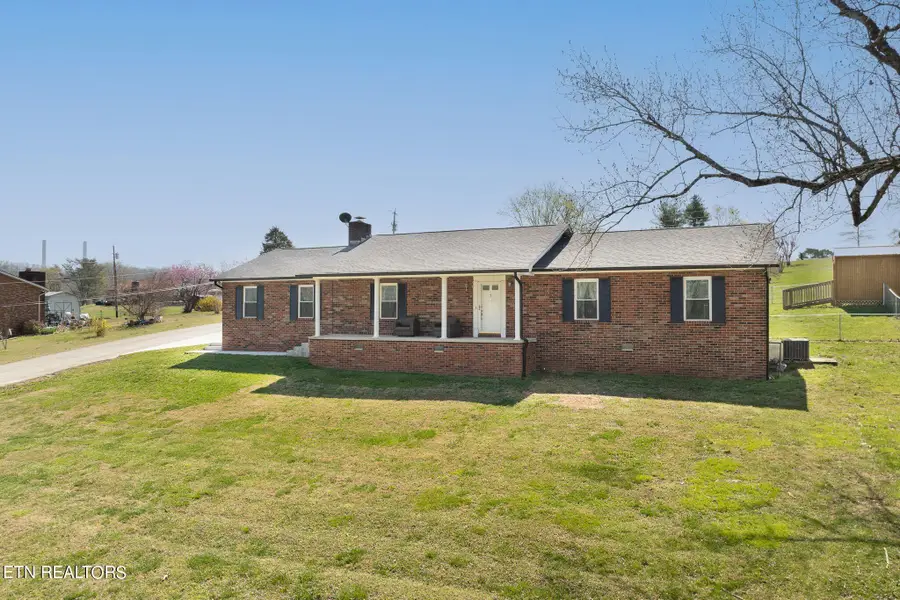106 Lucky Lane, Harriman, TN 37748 - Image #3