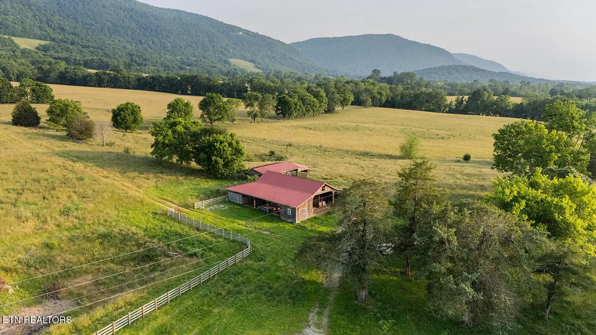 188 Marion Agee Rd, Pikeville, TN 37367 - Image #1