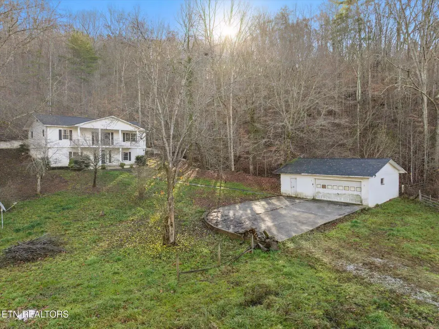 1056 Big Creek Rd, Madisonville, TN 37354 - Image #2