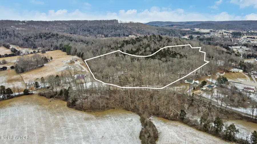 1644 Walker Cove Rd, Sparta, TN 38583 - #2