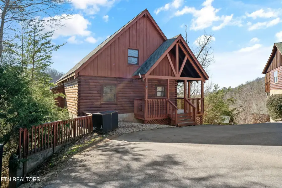 1539 Boo Boos Way, Sevierville, TN 37862 - Image #3