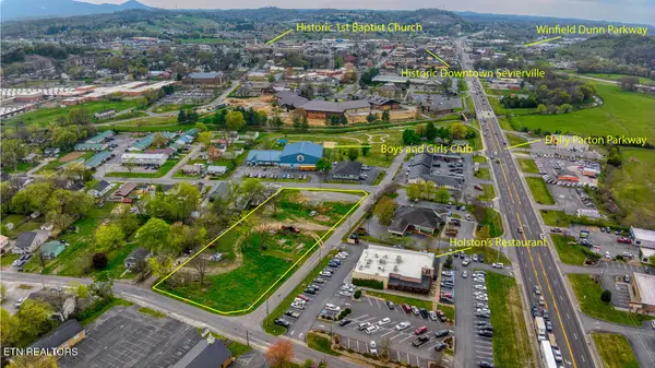 601 E Bruce St, Sevierville, TN 37862