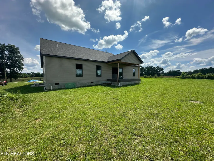 238 Thacker Rd, Grimsley, TN 38565 - Image #3
